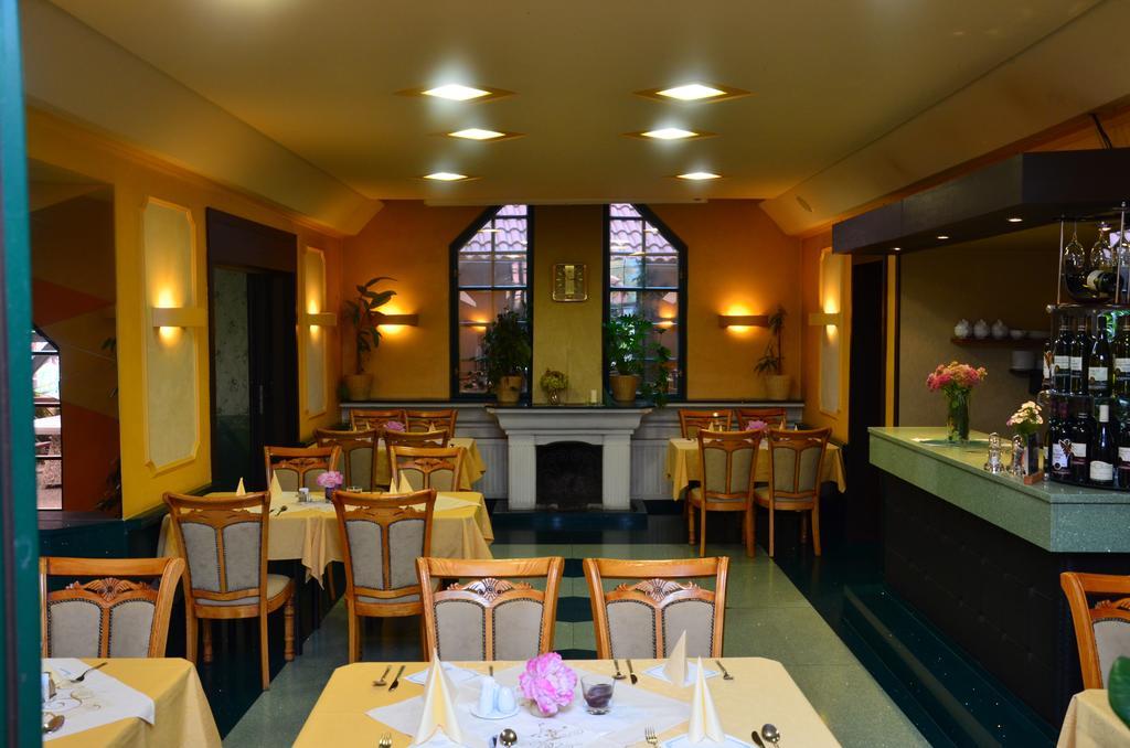 Hotel Relax U Drsu Tábor Exteriör bild