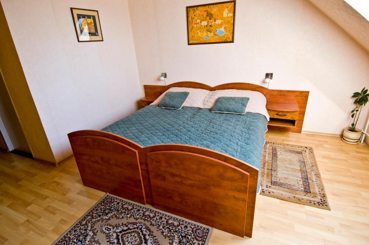 Hotel Relax U Drsu Tábor Exteriör bild